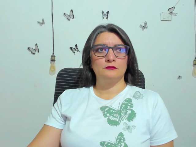 Amie-Adams82