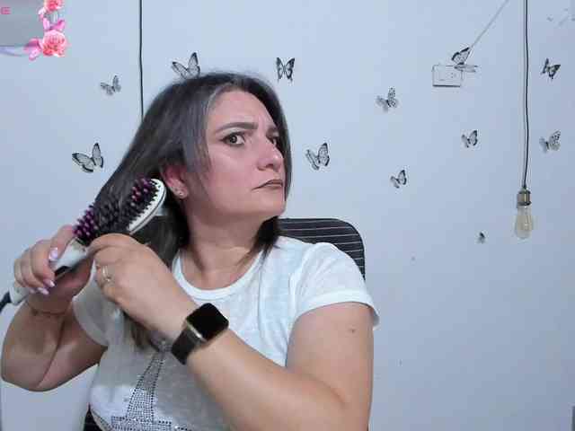 Amie-Adams82 webcam