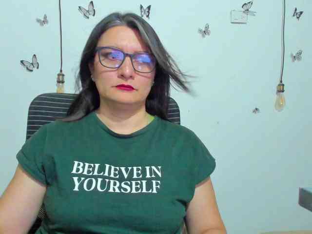 Amie-Adams82