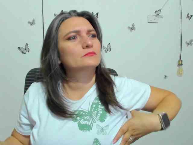 Amie-Adams82
