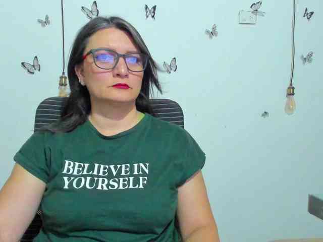 Amie-Adams82 webcam