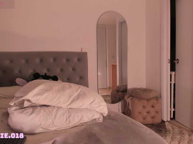 Lexie-red live cam on BongaCams