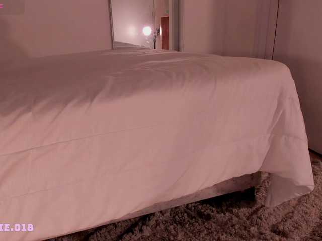 Lexie-red live cam on BongaCams