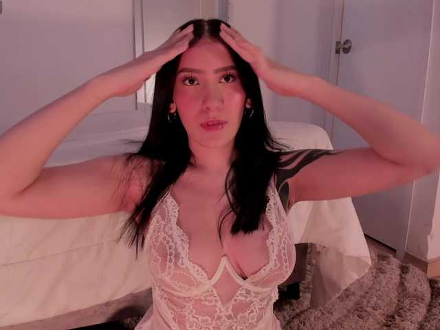 Lexie-red live cam on BongaCams