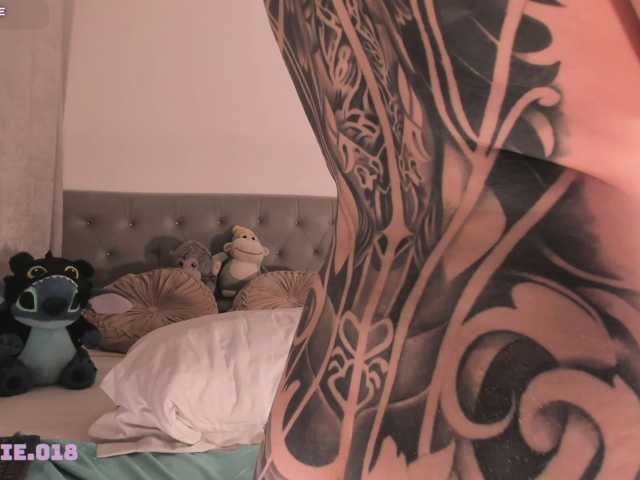 Lexie-red live cam on BongaCams