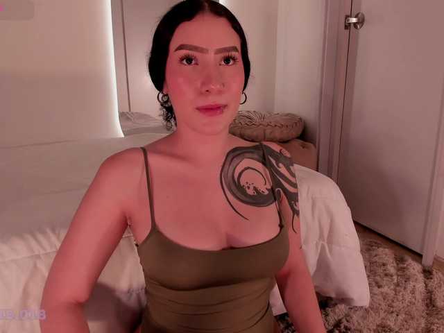 Lexie-red