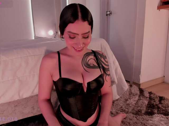 Lexie-red