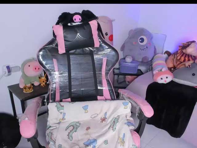 cute-stephuwu live cam on BongaCams