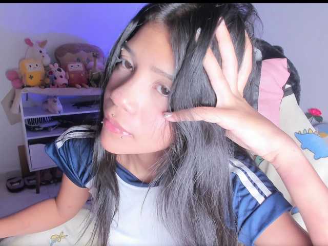 cute-stephuwu live cam on BongaCams
