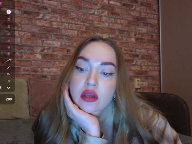 -A-L-I-C-E-'s BongaCams show and profile