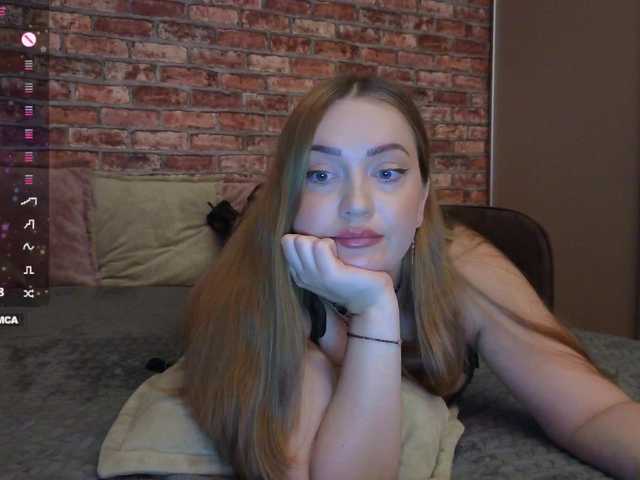 -A-L-I-C-E- live webcam show