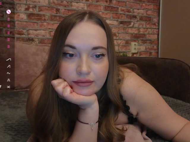 -A-L-I-C-E-'s BongaCams show and profile