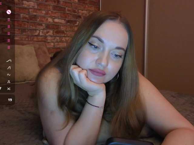 -A-L-I-C-E-'s BongaCams show and profile