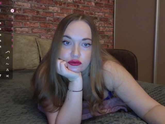 -A-L-I-C-E-'s BongaCams show and profile