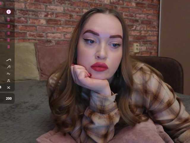 -A-L-I-C-E-'s BongaCams show and profile