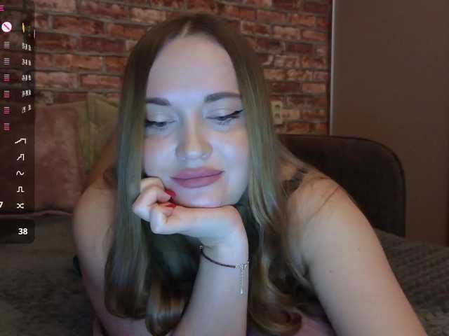 -A-L-I-C-E-'s BongaCams show and profile