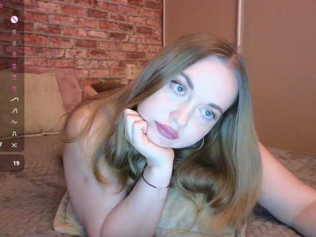 -A-L-I-C-E-'s BongaCams show and profile