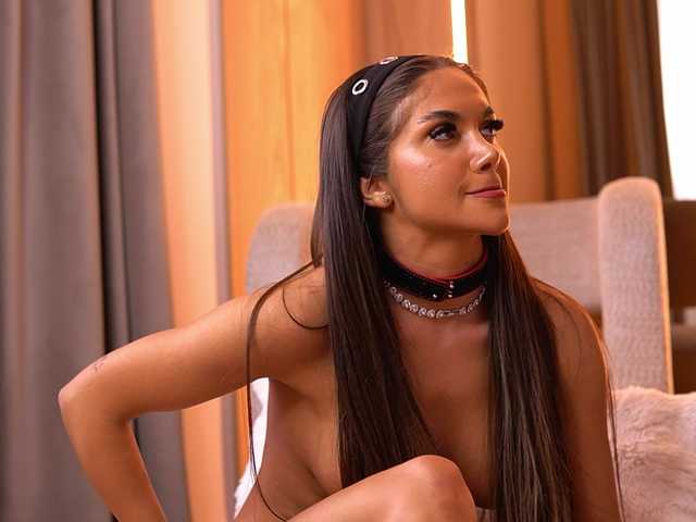 VanesaSimon's BongaCams show and profile