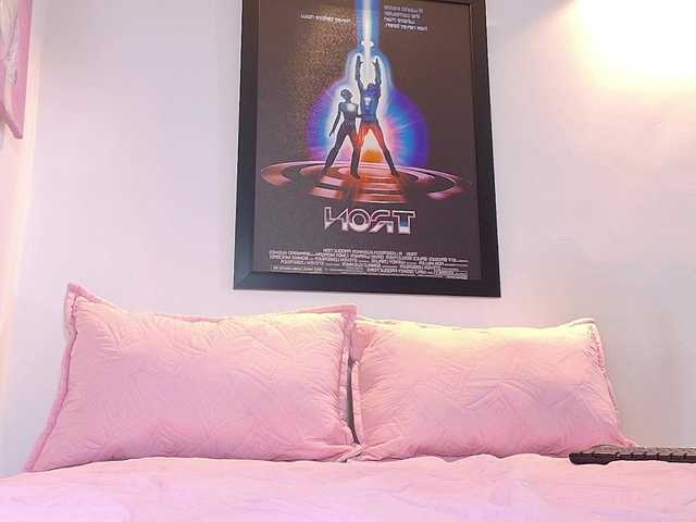 valkiriamoore's BongaCams show and profile