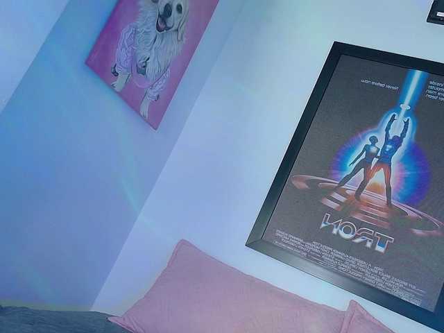 valkiriamoore live cam on BongaCams