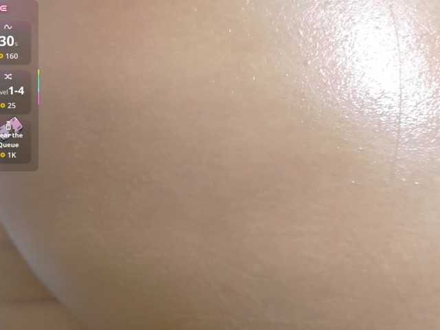 valkiriamoore live cam on BongaCams