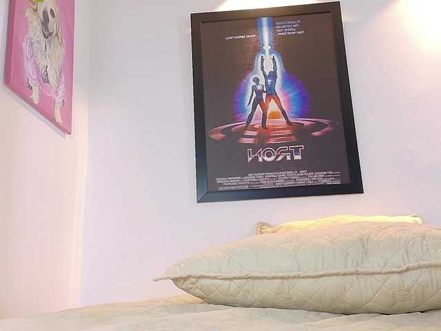 valkiriamoore's BongaCams show and profile