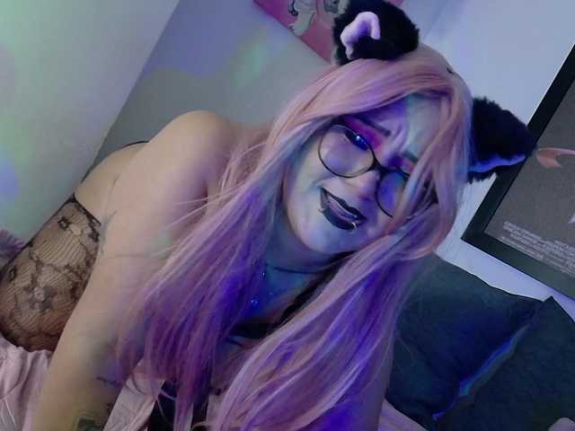 valkiriamoore live webcam show