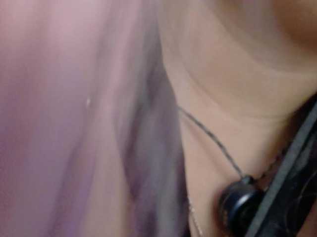 valkiriamoore live cam on BongaCams