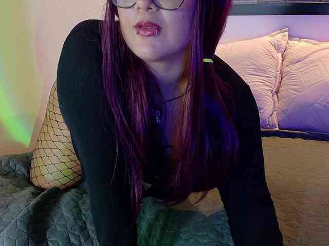 valkiriamoore webcam