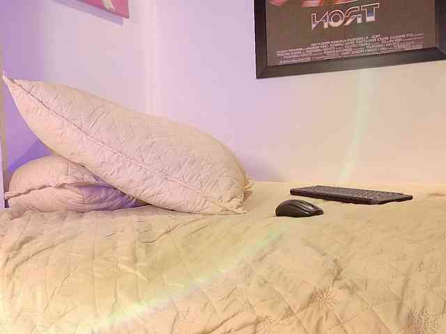 valkiriamoore webcam