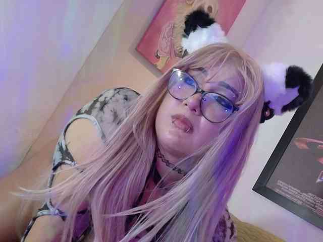 valkiriamoore webcam