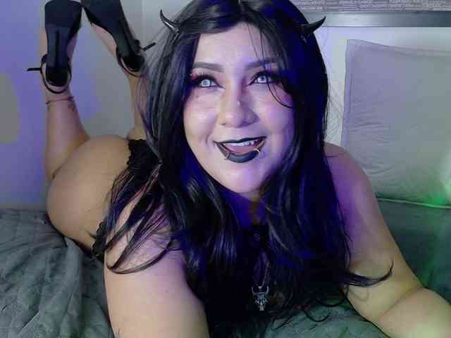 valkiriamoore webcam