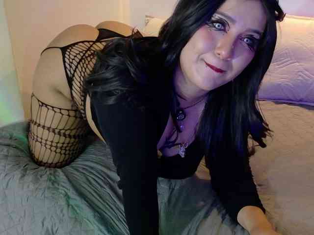 valkiriamoore webcam