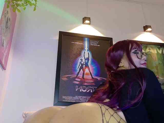 valkiriamoore webcam