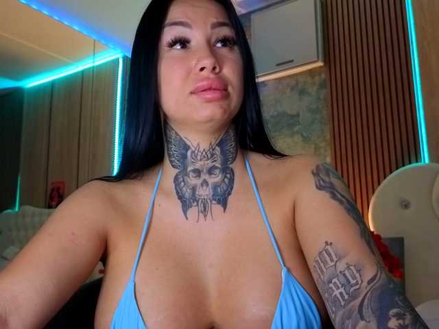 AngellBlackX, en vivo ahora en BongaCams