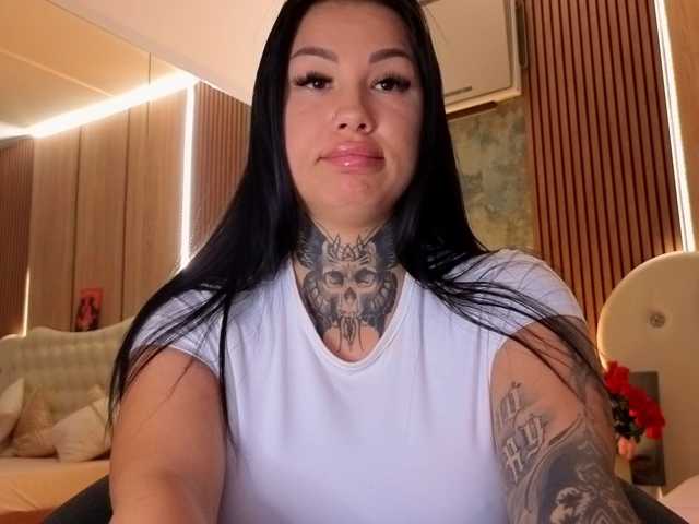 AngellBlackX, live now on BongaCams