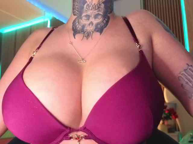 AngellBlackX webcam