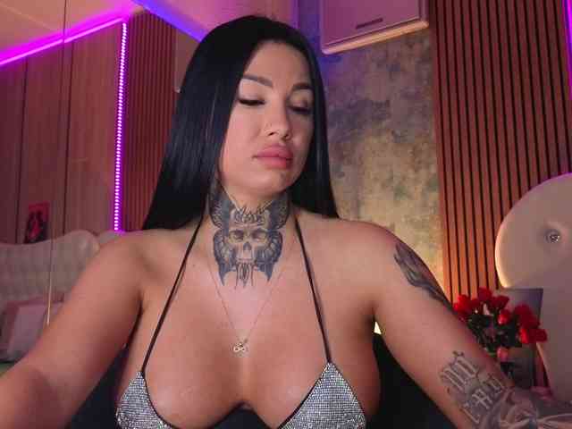 AngellBlackX Live Webcam on BongaCams