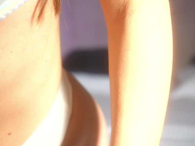 MiriamFoxx live cam on BongaCams
