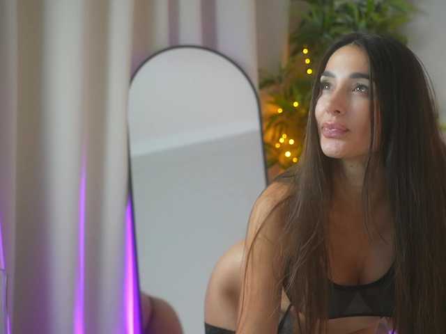 MiriamFoxx live webcam show