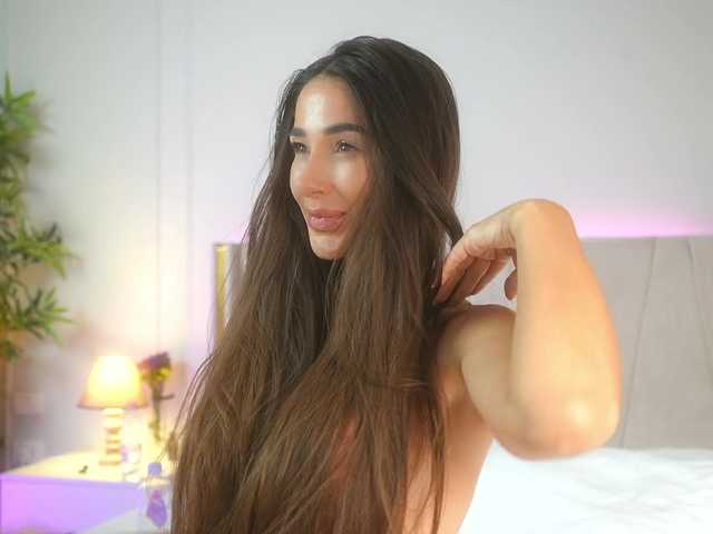 MiriamFoxx live webcam show