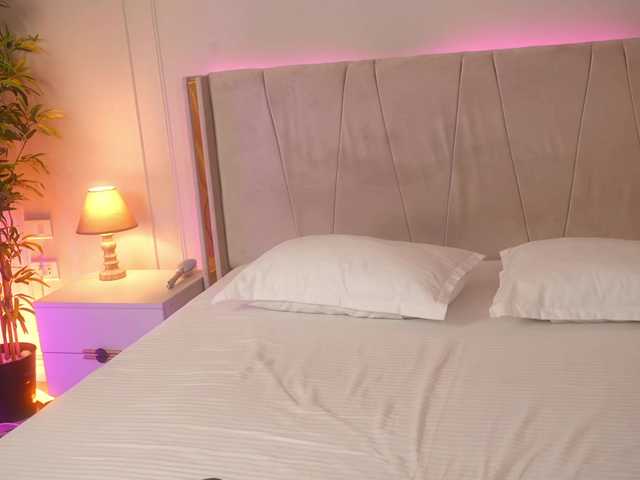 MiriamFoxx live cam on BongaCams