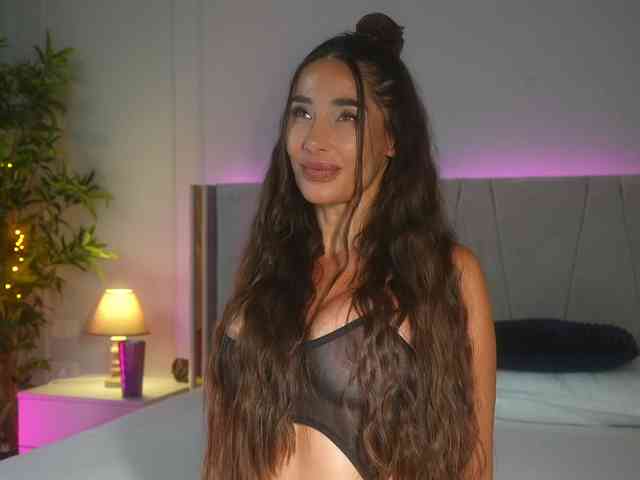 MiriamFoxx webcam