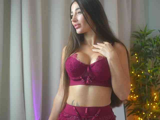 MiriamFoxx webcam