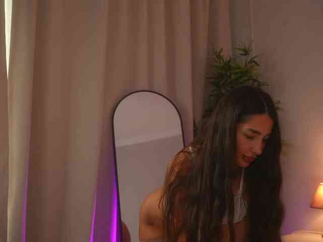 MiriamFoxx webcam