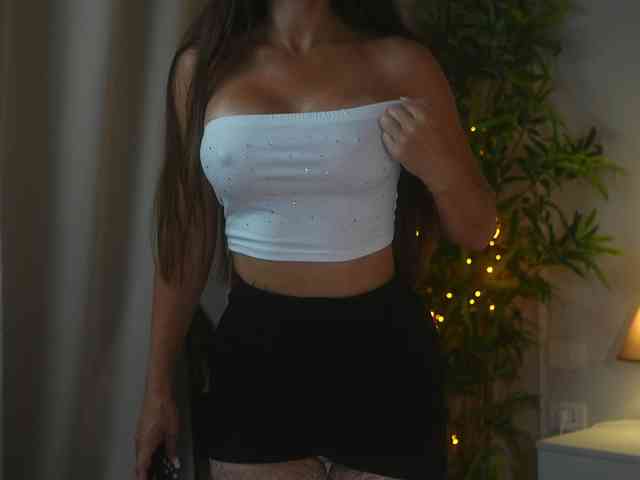 MiriamFoxx webcam