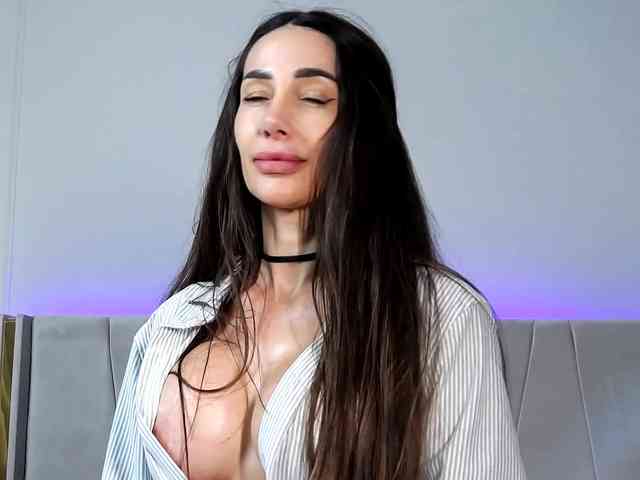 MiriamFoxx webcam