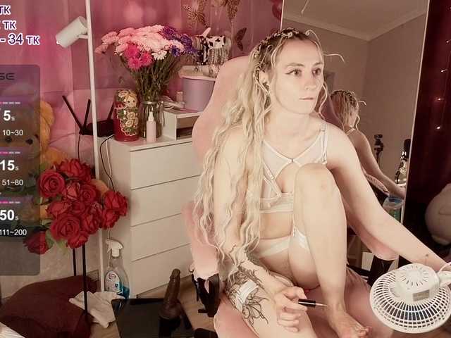 MariiaMilk live cam on BongaCams