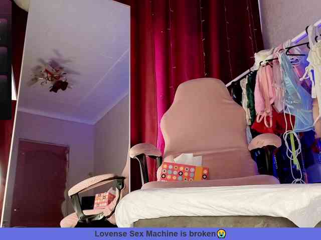 MariiaMil webcam