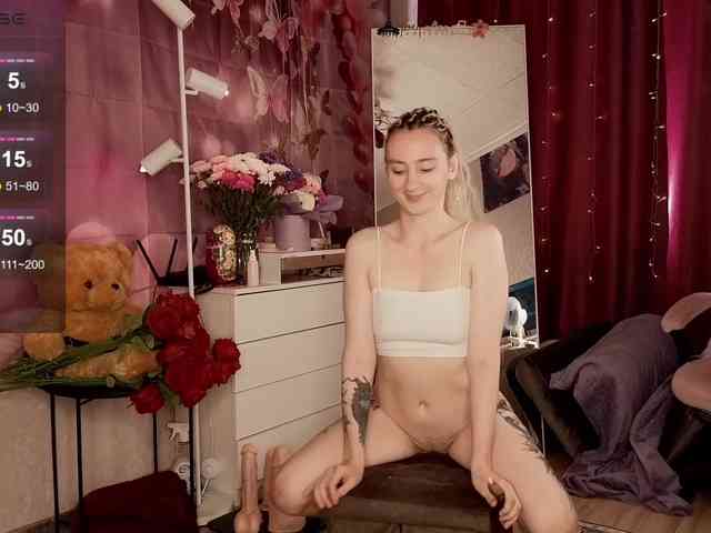 MariiaMil webcam